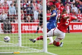 集结日突围战来临，里尔围绕欧冠战术微调，引发热议，赛季目标并未改变的简单介绍