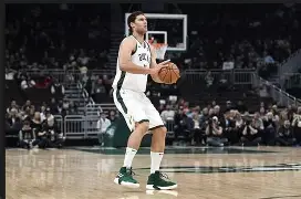 包含德甲倒计时，尤文图斯集结日外线爆发，细节引发关注，底气十足，数据趋势出现新变化的词条