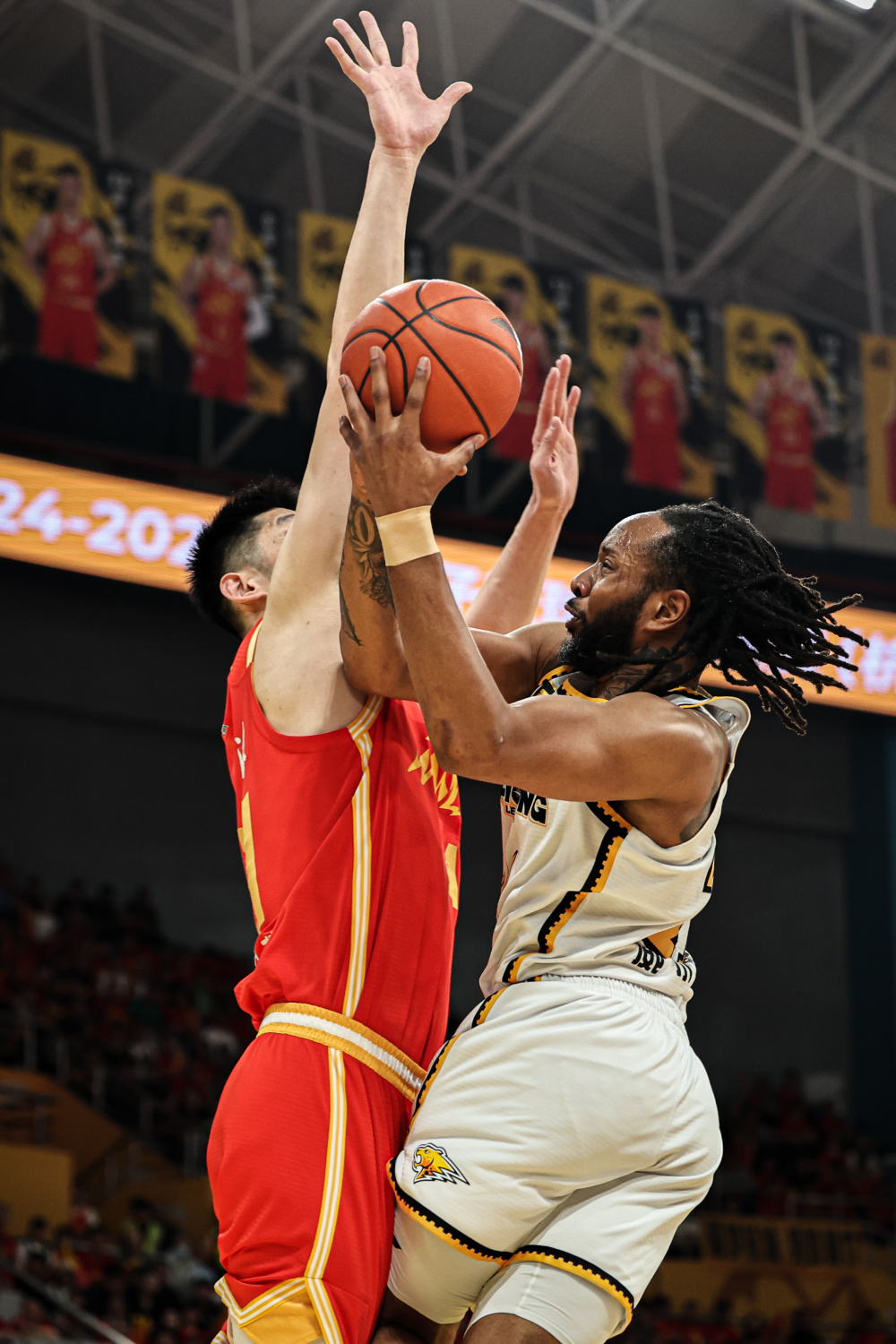 重磅！利物浦队长鼓劲备战法国杯辽宁本钢回应争议备战CBA季后赛，新疆广汇今晚强势反弹的简单介绍